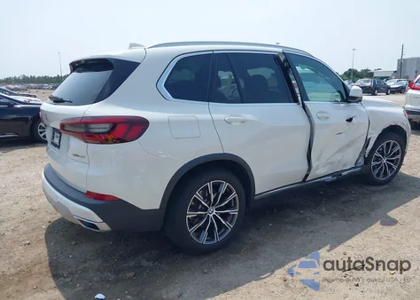 2022 BMW X5 Sdrive40I z USA, uszkodzony, nr VIN 5UXCR4C09N9N36386
